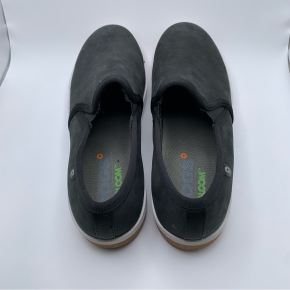 Bogs Kicker Slip-On Elastic Leather Flat sneakers slip on black size8.5 F14 1299 - Picture 4 of 11